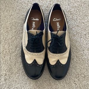Clarks softwear oxfords